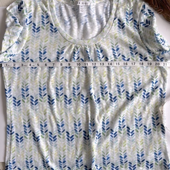 TRIBAL multicolored printed top side L preowned - Picture 10 of 11